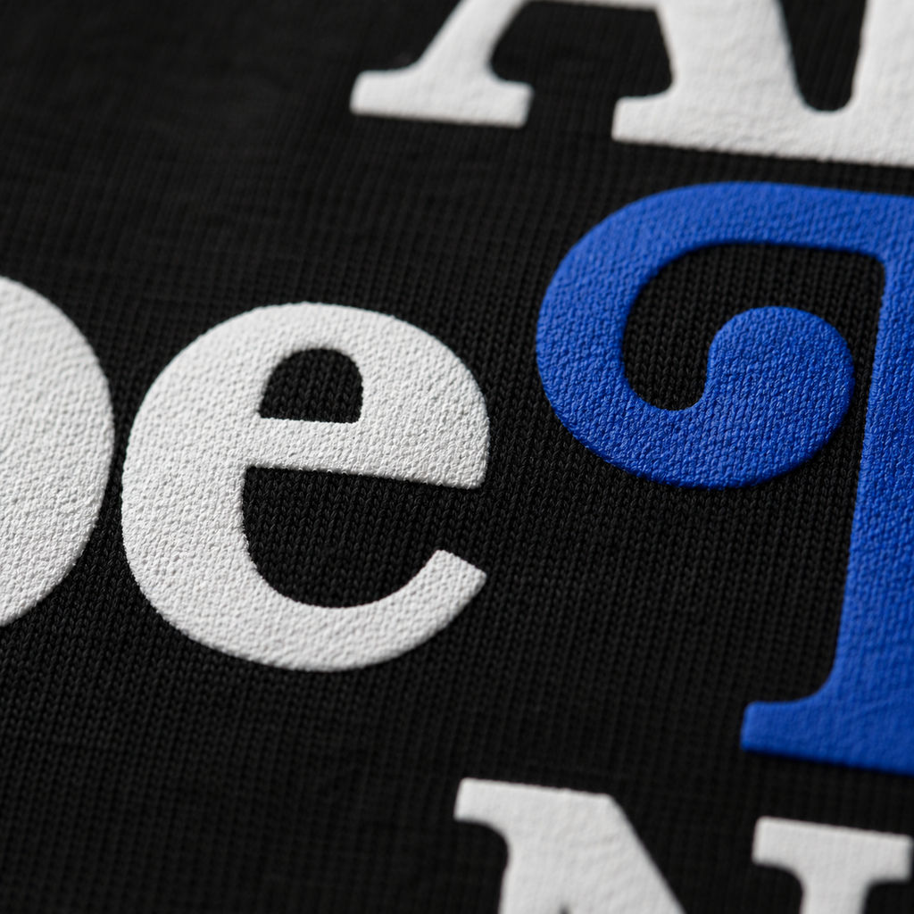 Detail du print sur le tee